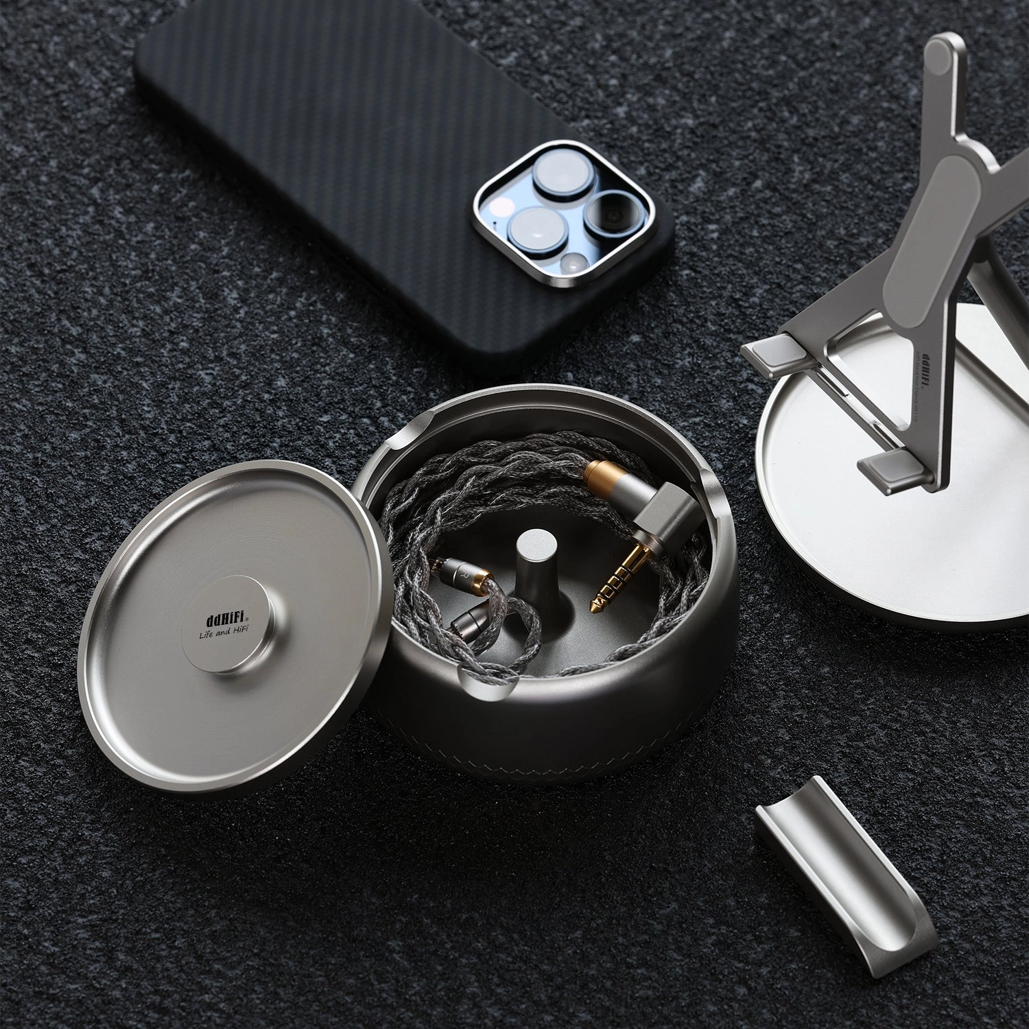 DD ddHiFi AS100 HiFi Earphone Metal Storage Case with Ashtray Design