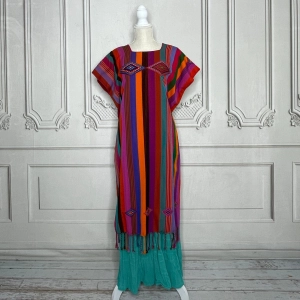 Traditional Pantelho Chiapas Huipil - Geo Tassels
